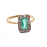 Art Deco emerald and diamond cluster ring