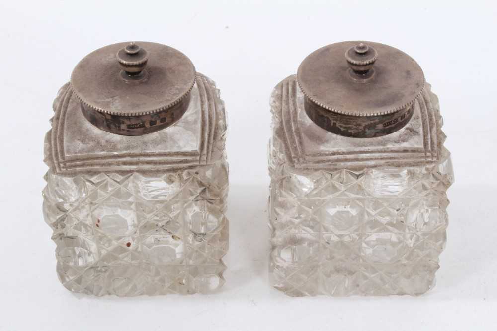 Victorian silver desk ink stand of rectangular form with a pair of silver mounted cut glass inkwells - Image 6 of 9