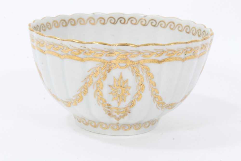 Worcester fluted tea bowl and saucer, circa 1775-80, decorated in gilt with swags and other patterns - Image 4 of 6