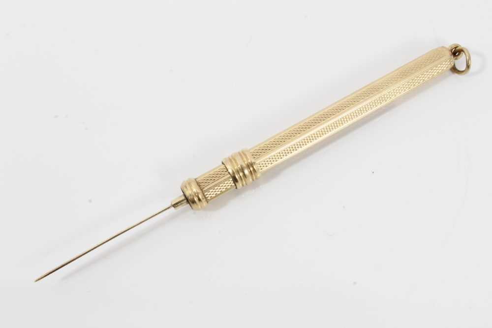 Gold tooth pick - Image 3 of 4