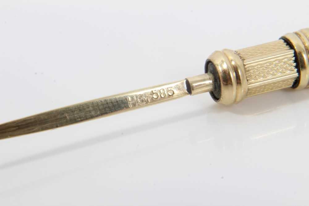 Gold tooth pick - Image 2 of 4