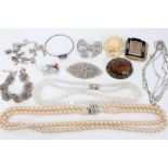 Group of antique and vintage jewellery to include carved ivory brooch, paste jewellery and other ite