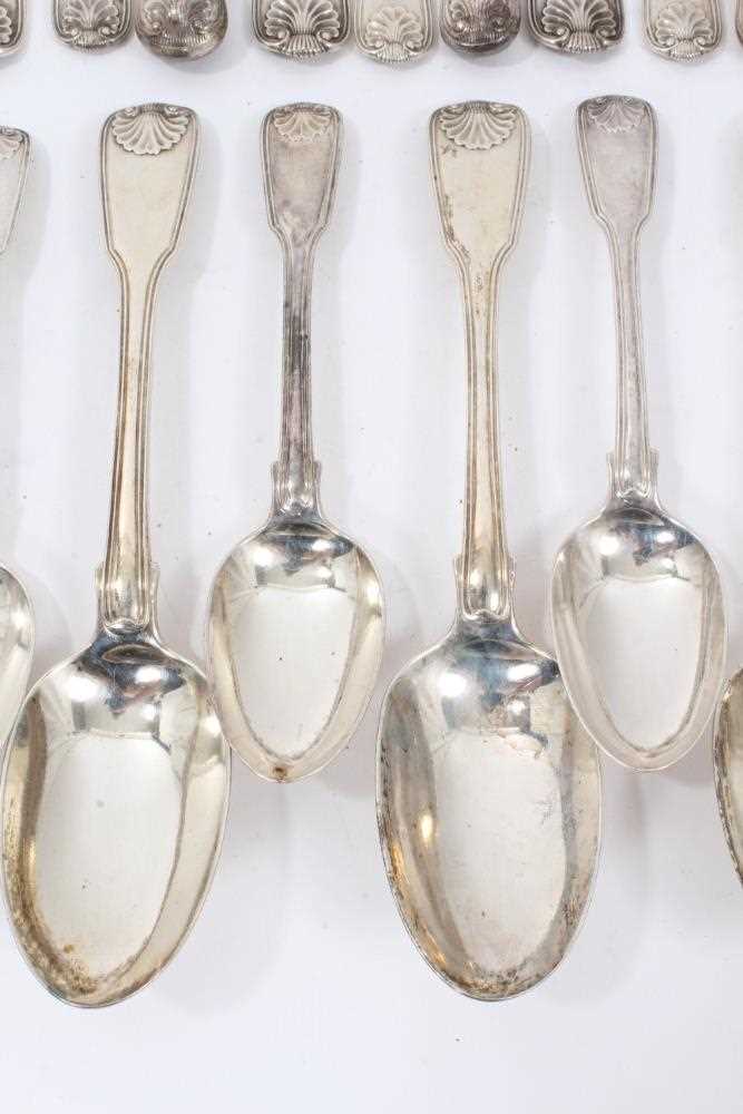 Suite of Georgian silver cutlery for eight place settings - Image 4 of 5