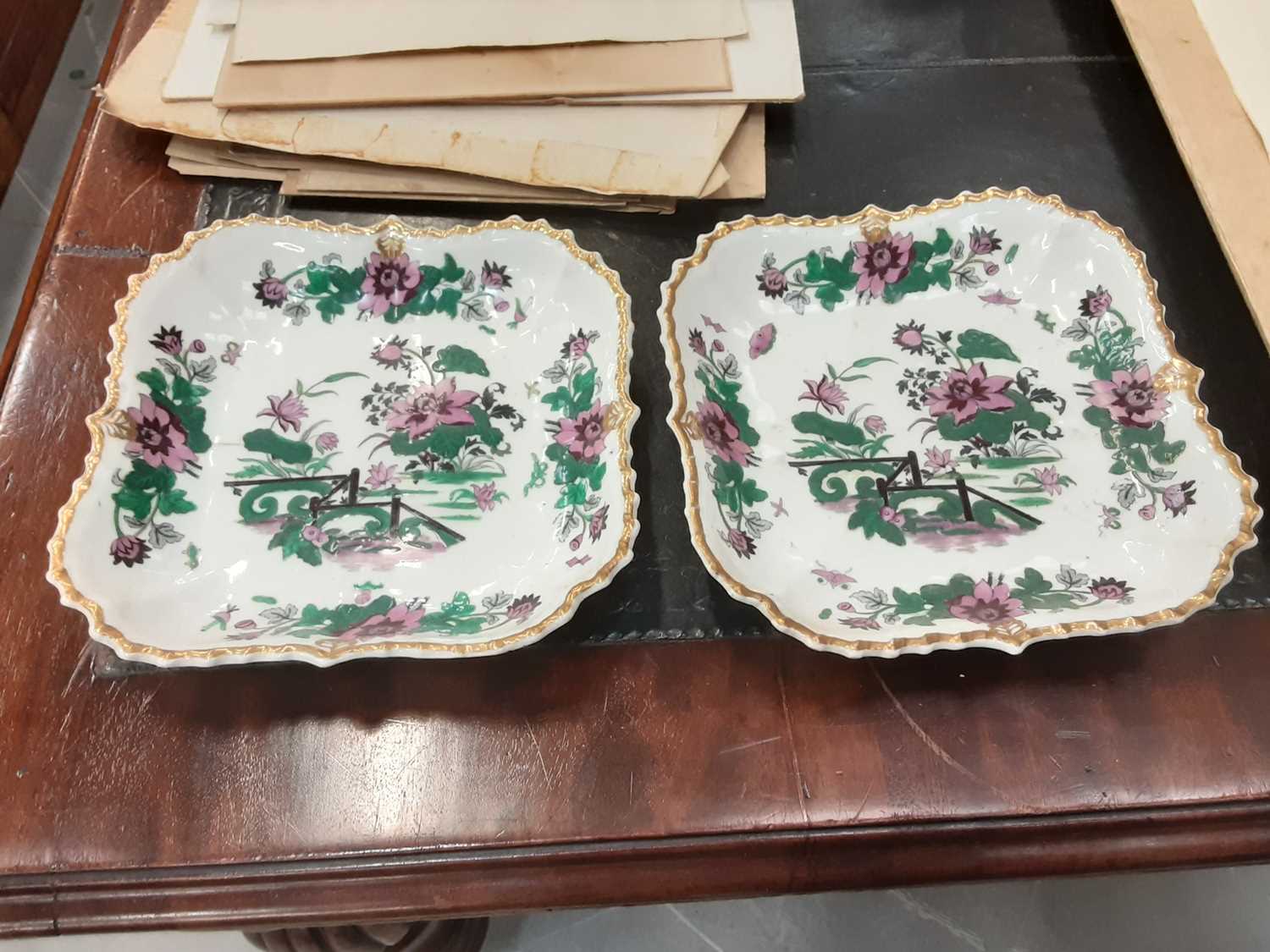 Victorian dessert service, decorated with an Indian Tree type pattern, including a centrepiece, thre - Image 3 of 10