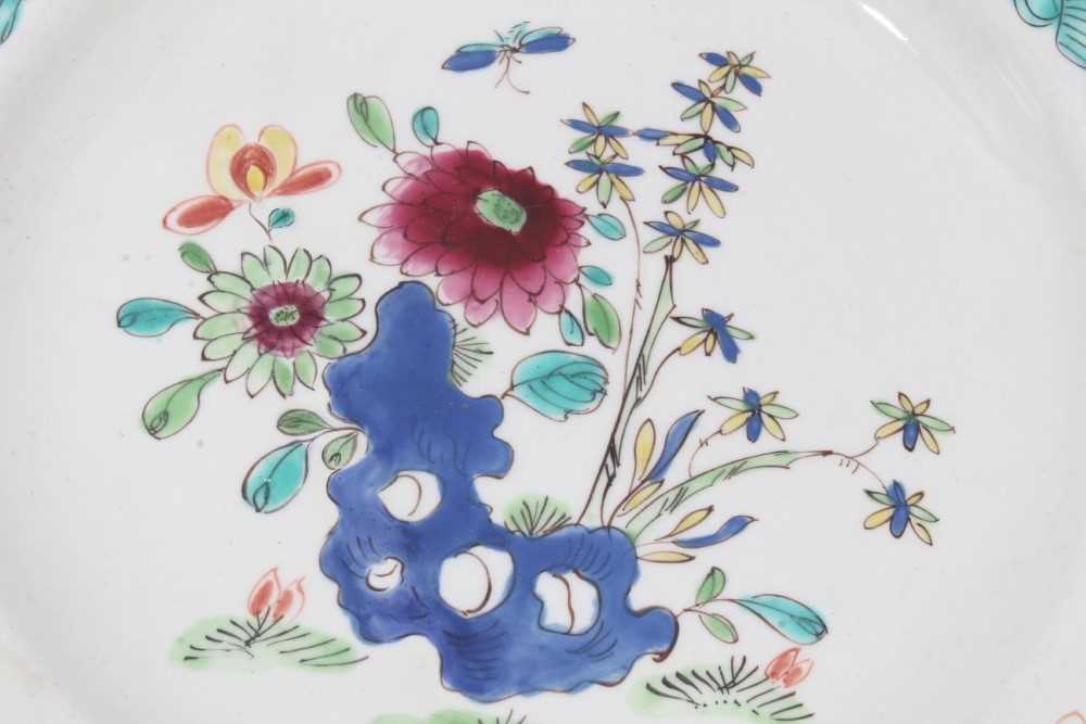 Bow octagonal plate, circa 1753-54, painted in the Chinese famille rose style with flowers, 22cm acr - Image 2 of 3