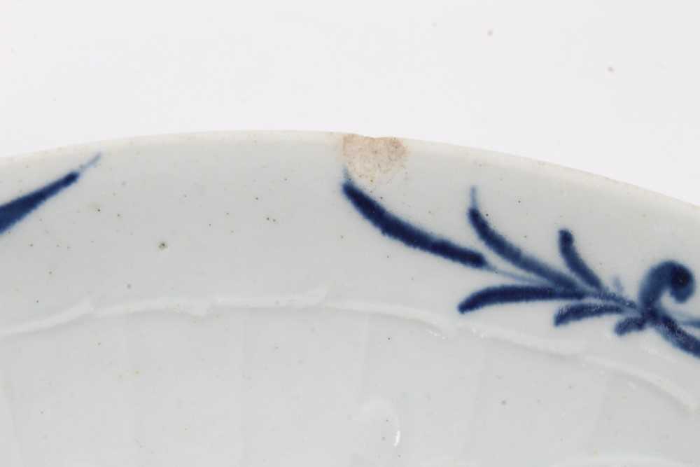 Worcester blue and white strap-fluted saucer dish, circa 1756, decorated with scrollwork panels cont - Image 5 of 9