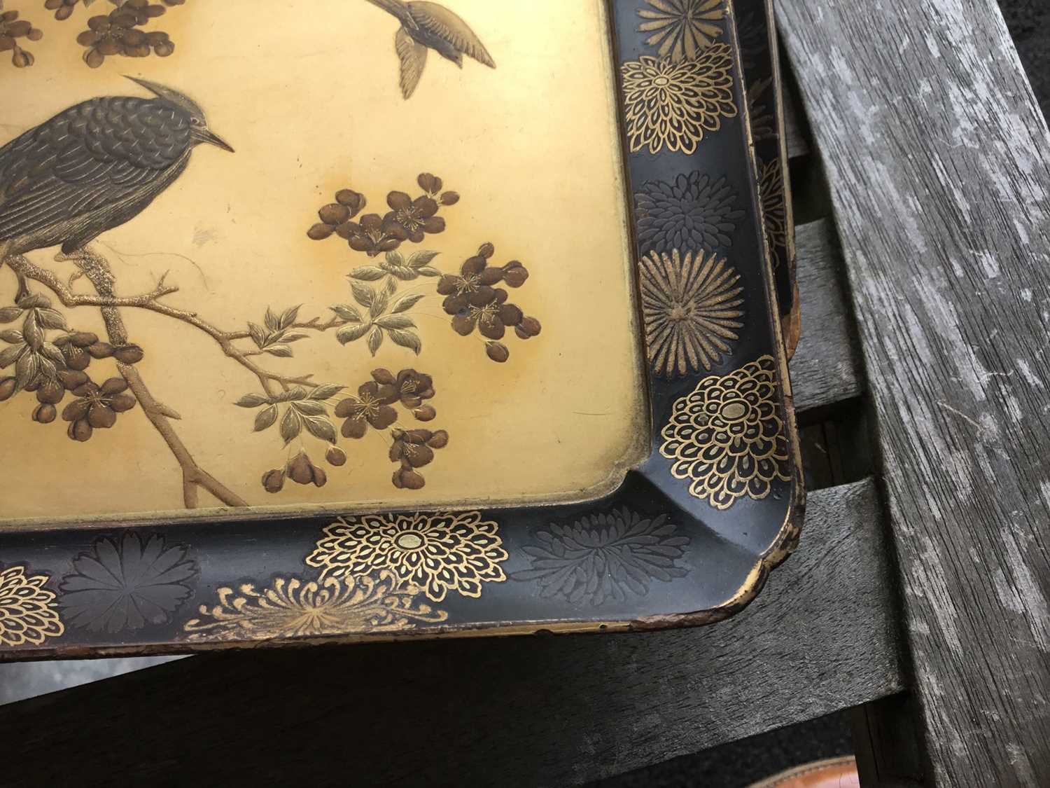 Set of three 19th Century Japanese lacquered trays - Image 4 of 15