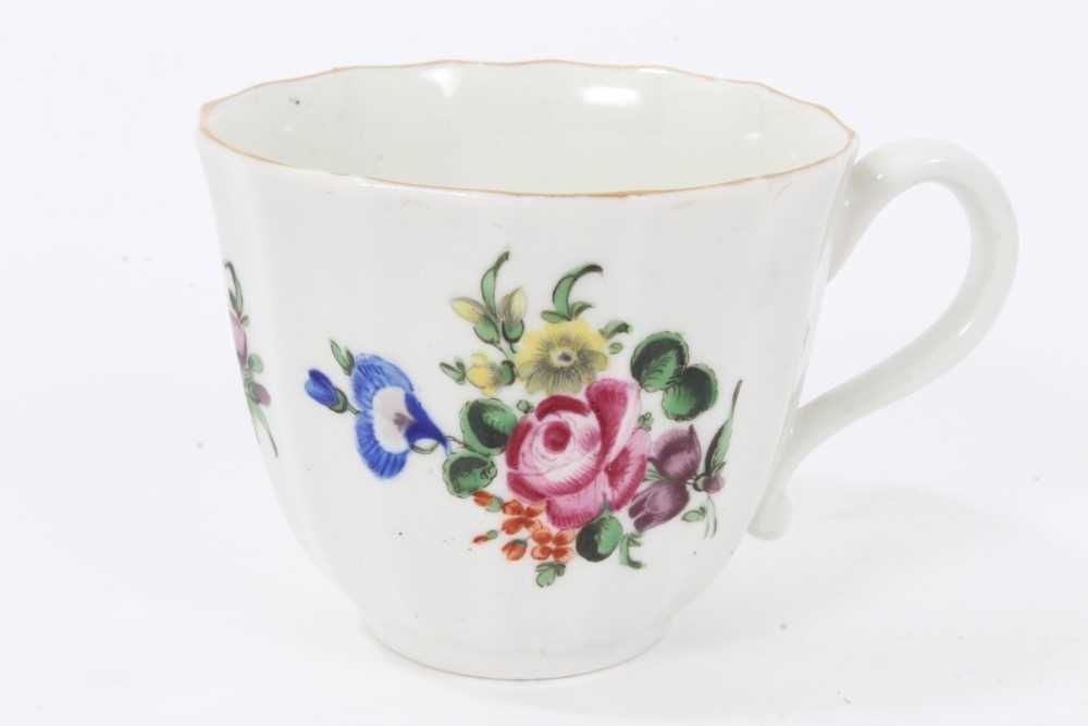 Worcester faceted coffee cup and saucer, circa 1770, polychrome painted with flowers - Image 4 of 7