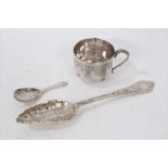 George III silver caddy spoon with tear drop bowl together with a Continental silver cup