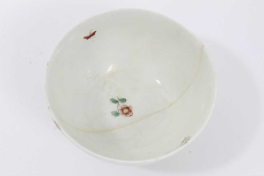 A Worcester coffee cup, a tea cup, a tea bowl in the Hibiscus pattern, and two Royal Lily pattern la - Image 10 of 13