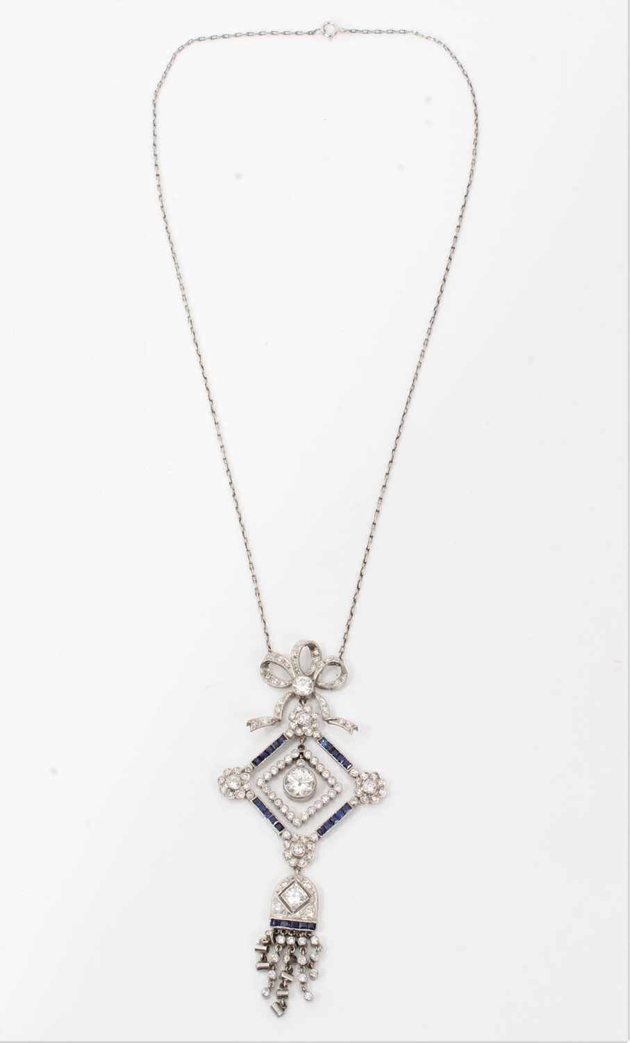 Edwardian style Belle Époque diamond and sapphire pendant necklace - Image 3 of 9