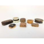 Collection of 19th century and later snuff and other boxes, including horn and masculine ware