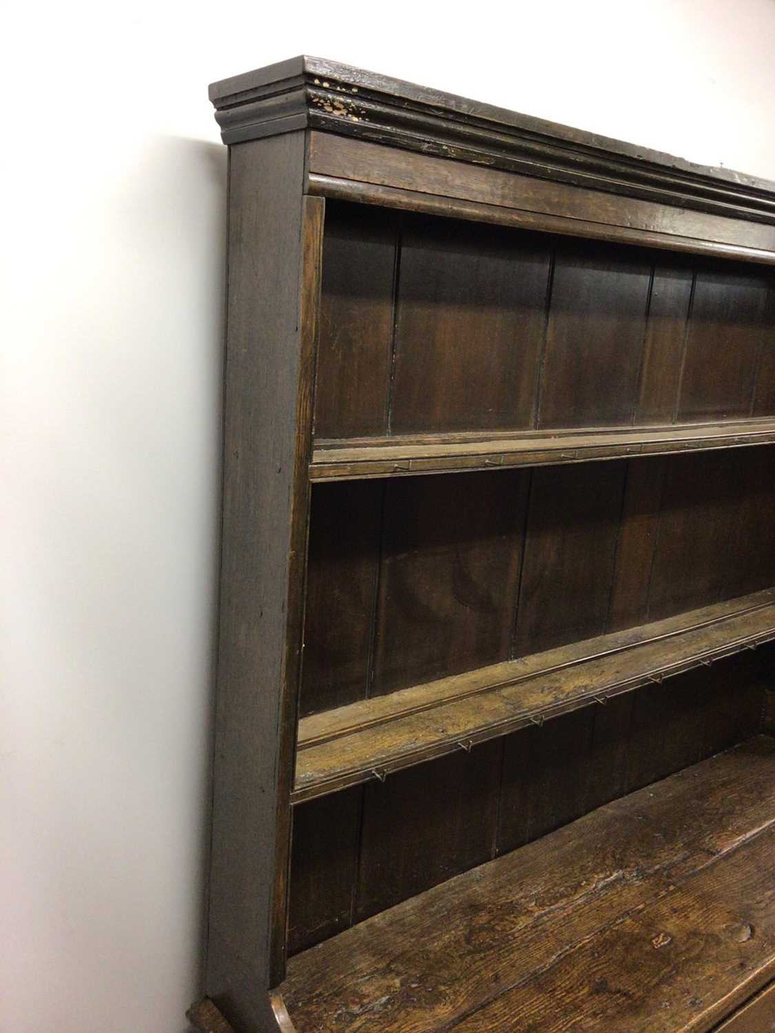 18th century oak high dresser - Image 5 of 8