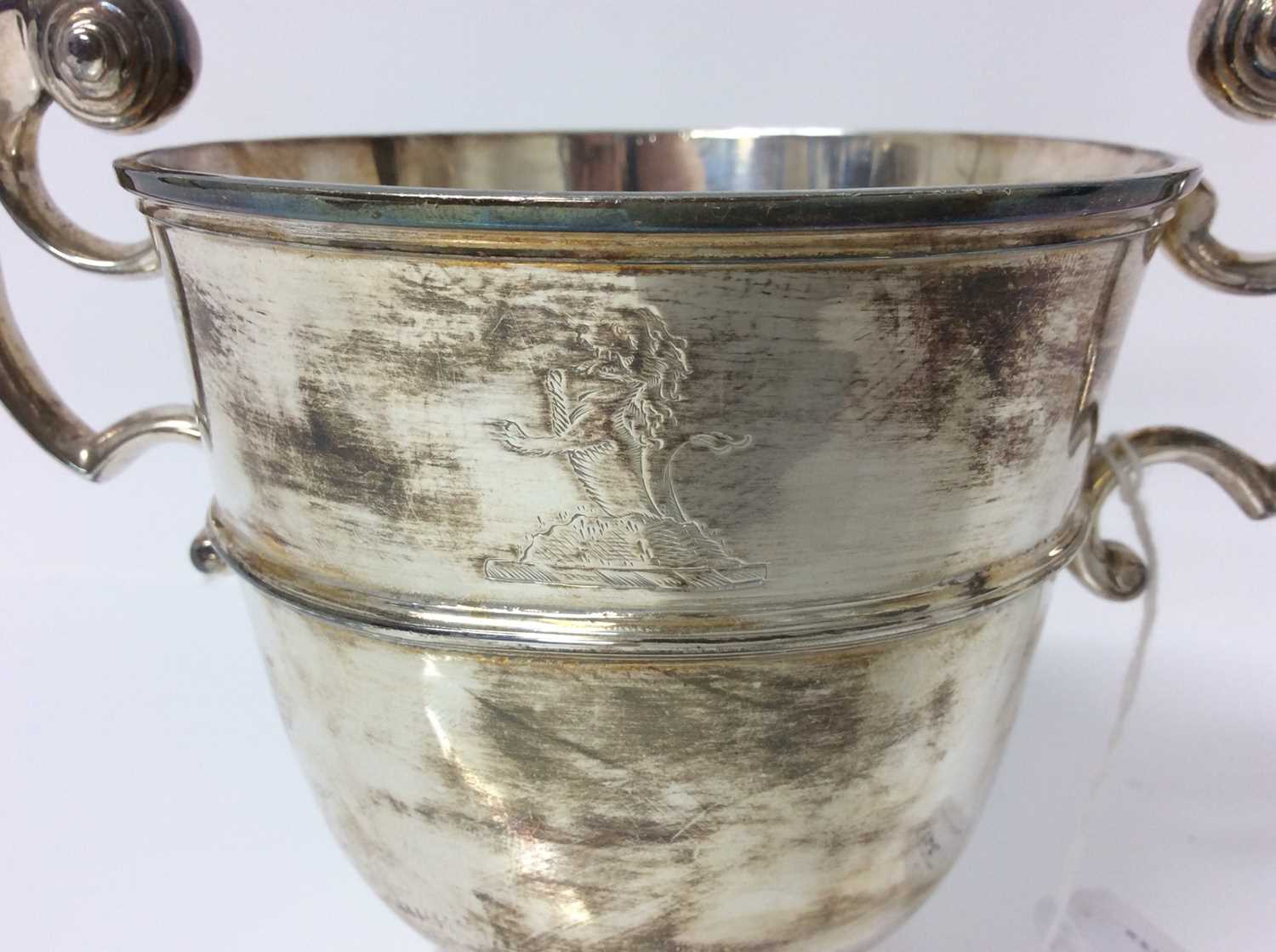 18th century Irish provincial silver twin handled cup - Image 3 of 9