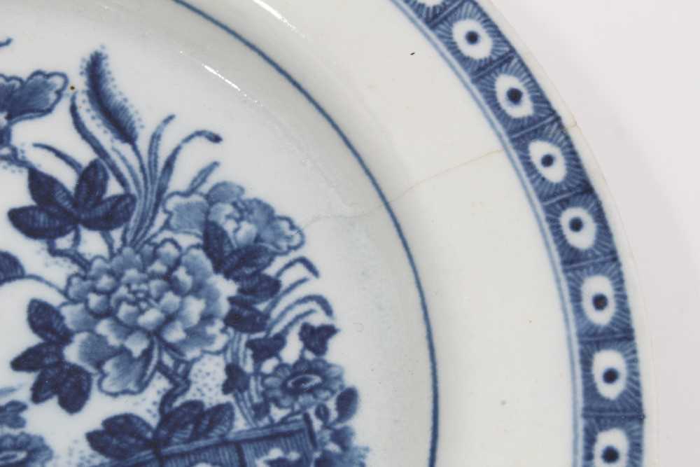 A Worcester Fence pattern stand for a butter tub, two blue printed tea bowls and a saucer (the sauce - Image 3 of 11