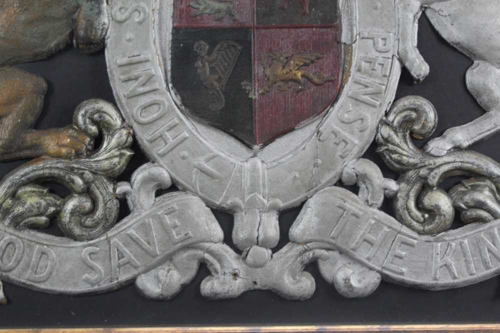 Unusual embossed and painted leather panel depicting the coat of arms, with 'God save the King', fra - Image 5 of 10