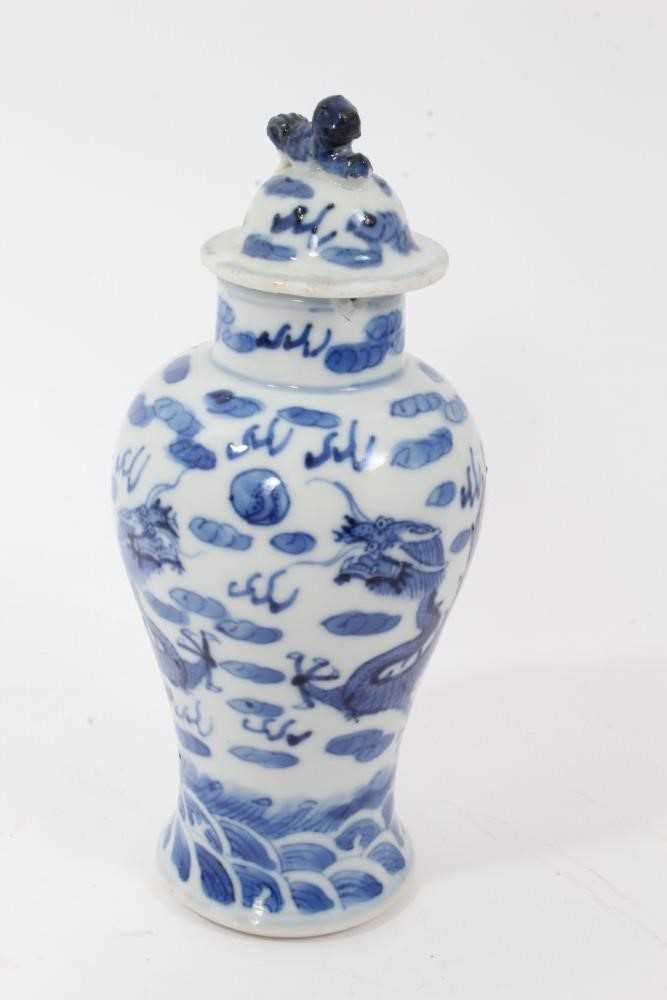 Three Chinese blue and white vases - Image 10 of 18