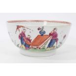 New Hall bowl, circa 1800, polychrome painted with Chinese figures, 15cm diameter
