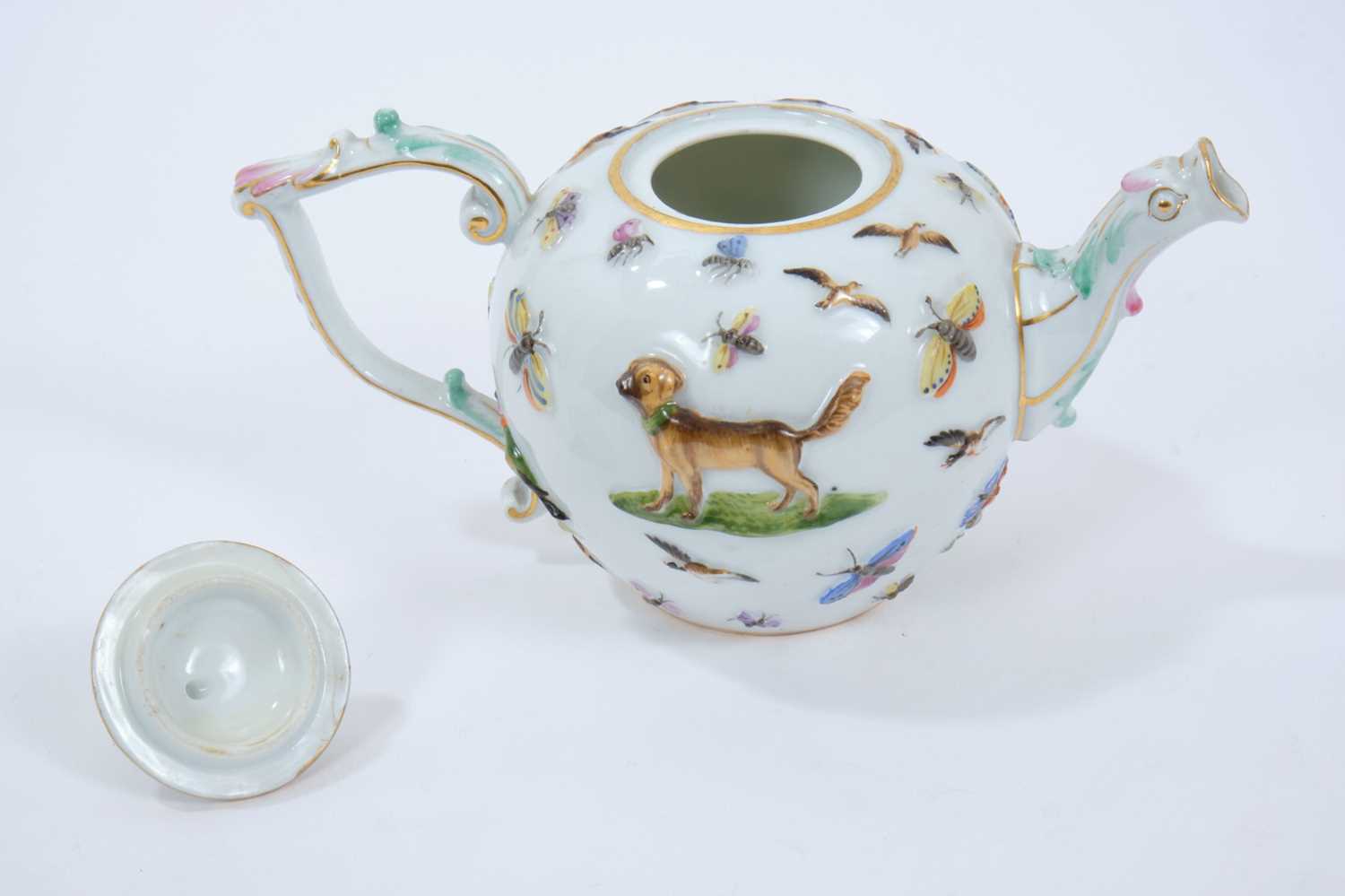 Meissen bird and animal moulded teapot and cover, circa 1880 - Image 3 of 4