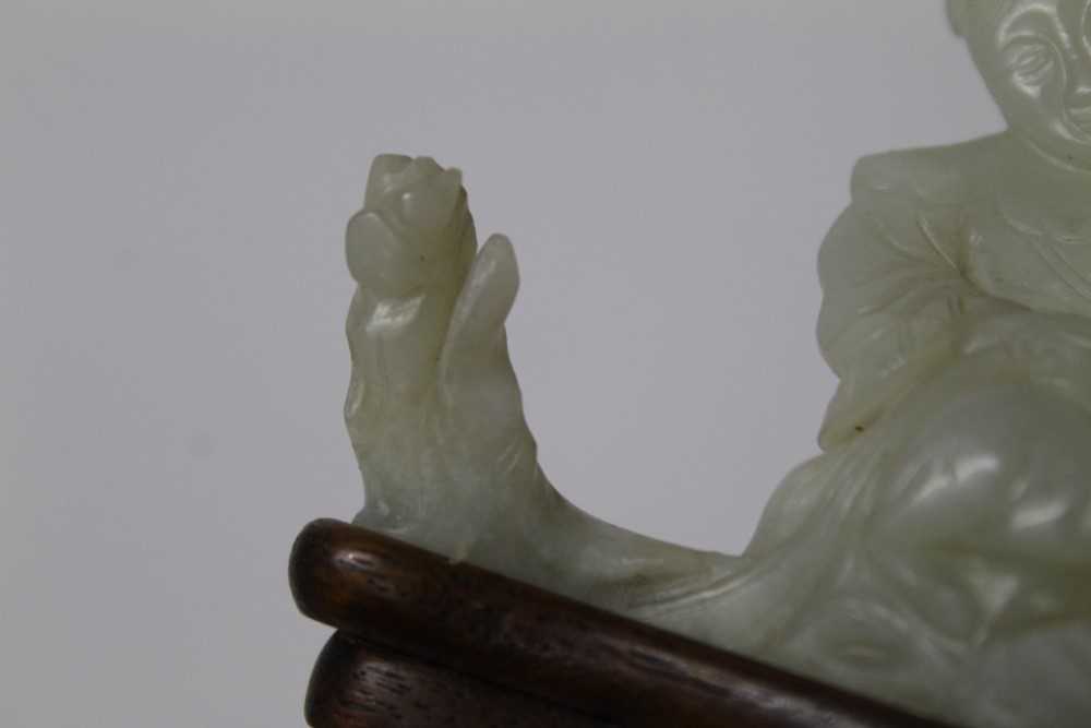 Good Chinese carved jade figure, together with a carved jade bi-disc - Image 12 of 28