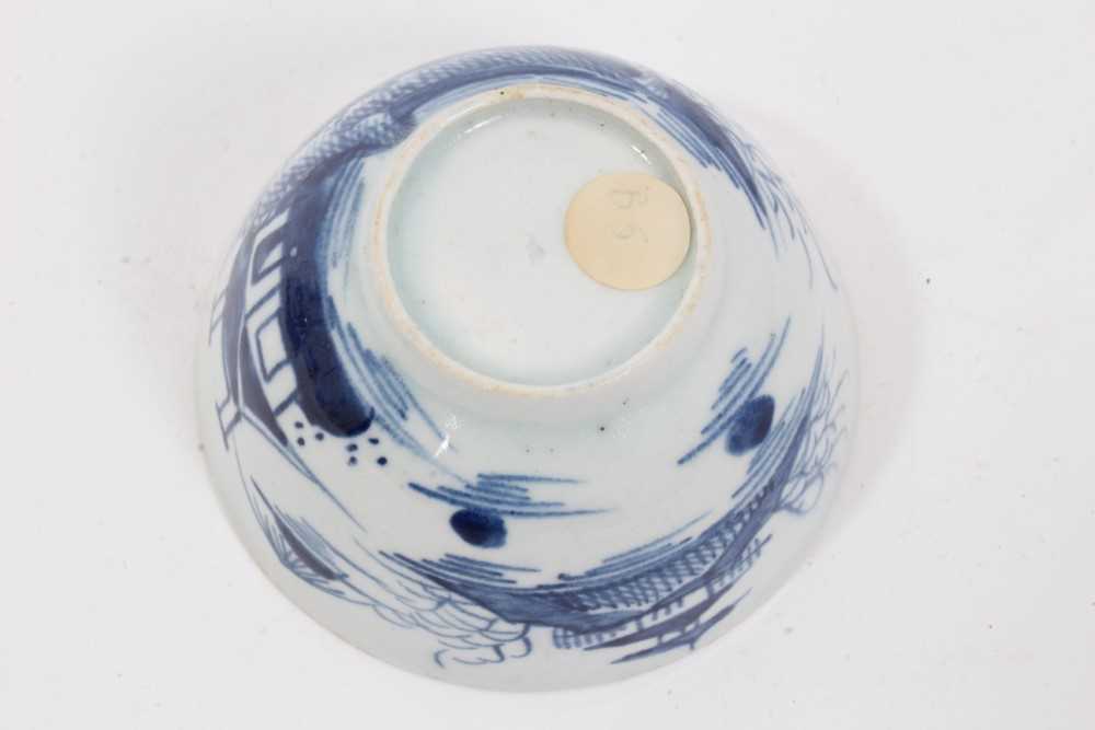 Lowestoft blue and white tea bowl, and a Bow blue and white tea bowl, both decorated in the Chinese - Image 10 of 10