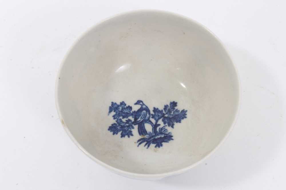 Worcester tea bowl and saucer, circa 1775, printed with the Birds in Branches pattern, the saucer me - Image 7 of 8
