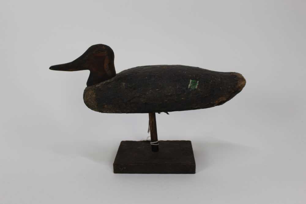 Wooden decoy duck raised on stand - Image 2 of 2