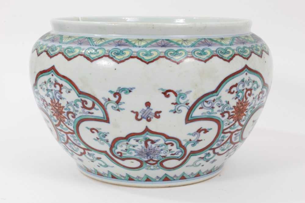 20th century Chinese porcelain jardinière decorated in the Doucai style with foliate patterns - Image 2 of 7