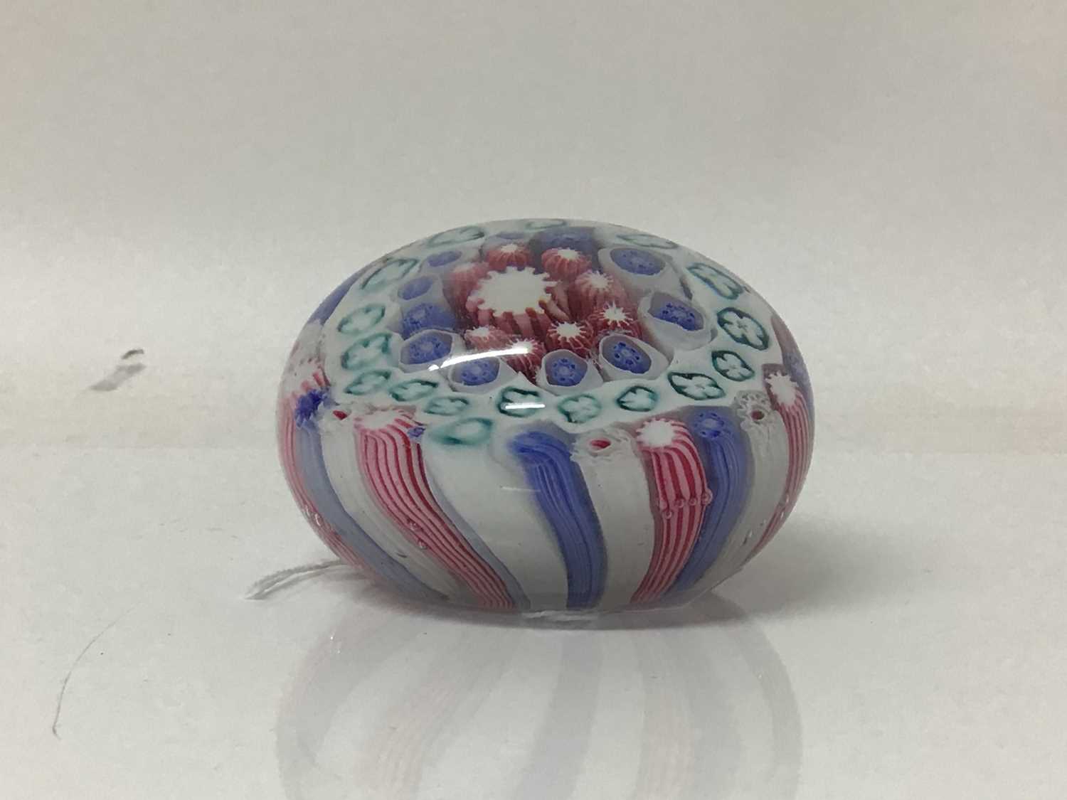 19th century glass paperweight - Image 4 of 4