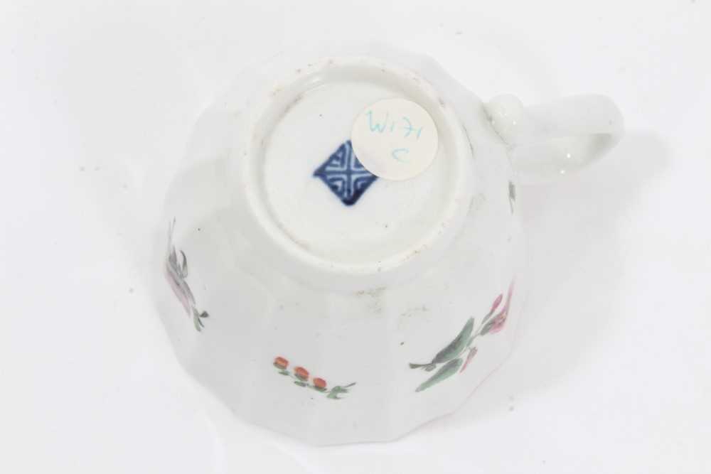 Worcester faceted coffee cup and saucer, circa 1770, polychrome painted with flowers - Image 7 of 7