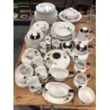 Wedgwood tea, coffee and dinner service, with autumnal foliate pattern