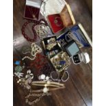 Vintage costume jewellery, wristwatches and bijouterie to include a simulated/Bakelite 'cherry amber
