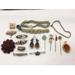 Group antique and later jewellery including Czechoslovakian garent cluster brooch, various other gil