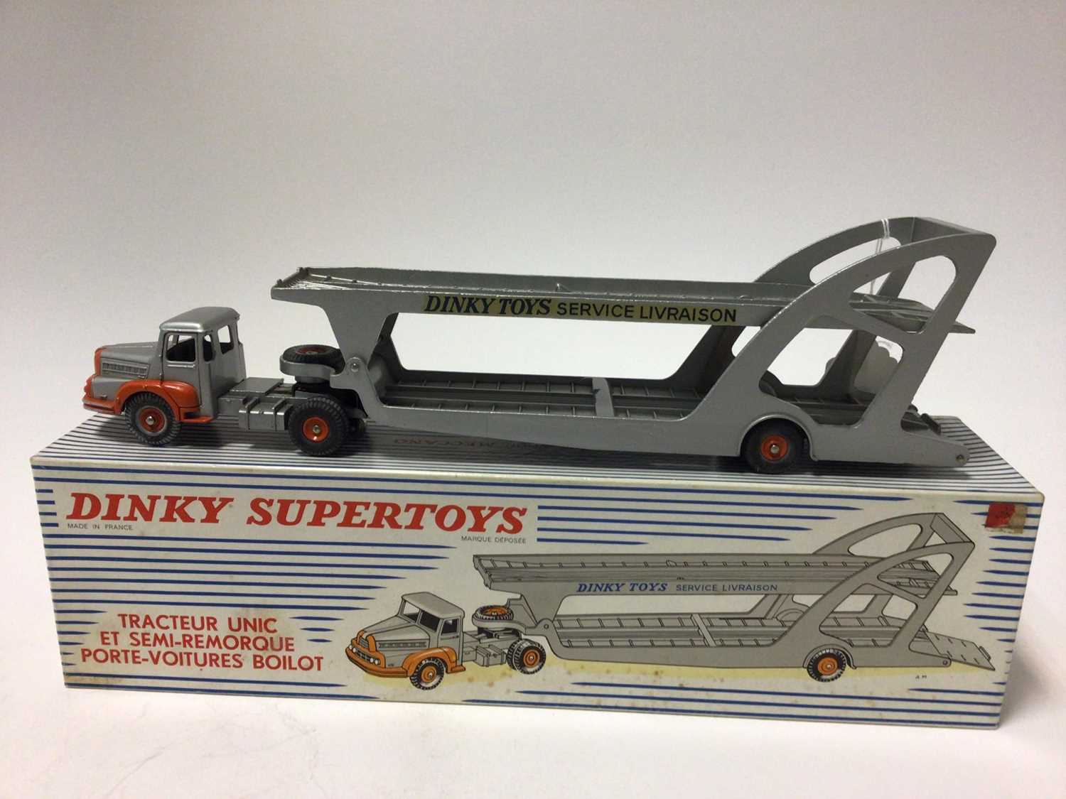 Dinky Supertoys (French issue) tracteur Unic Et Semi-Remorque Port-Voitures Bailot No. 894