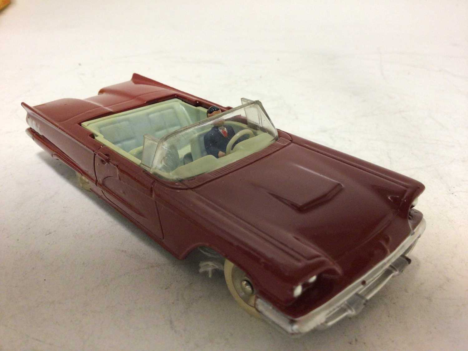 Dinky French Issue Cabriolet Ford 'Thunderbird' No 555, boxed - Image 3 of 5