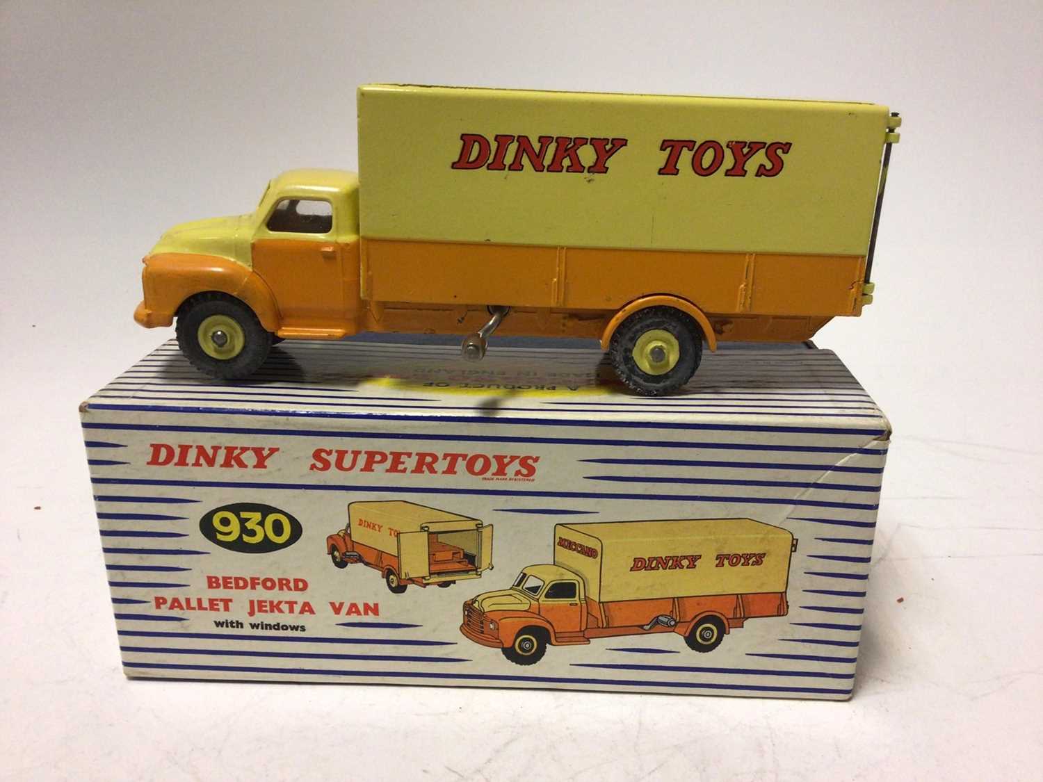 Dinky Supertoys Beford pallet jekta van Dinky toy No. 930 boxed