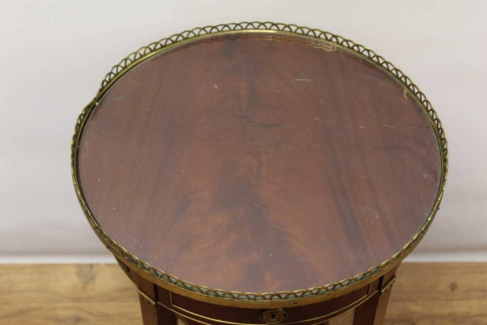 Early 19th century Continental circular side table - Image 2 of 5