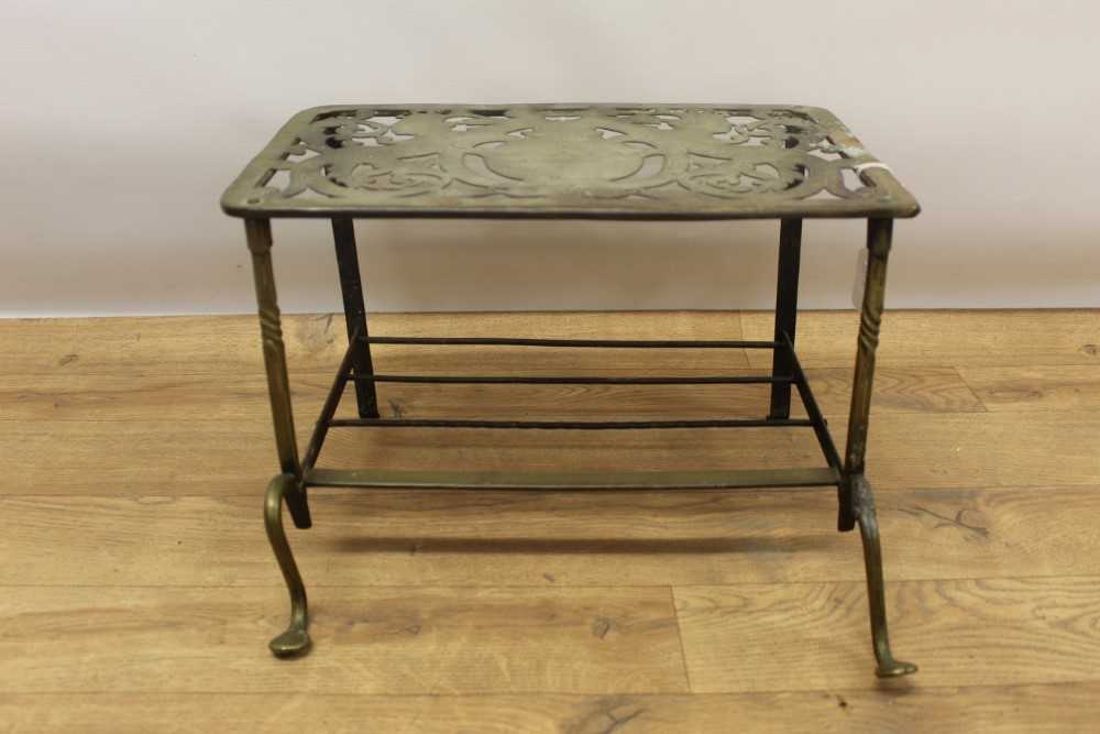 19th century pierced brass fire kerb, together with good quality brass fireside companion set and pi - Image 4 of 6