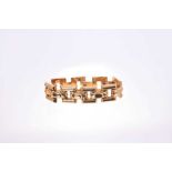 Unusual Art Deco 18ct gold bracelet with articulated gold stylized links in the form of cars, approx