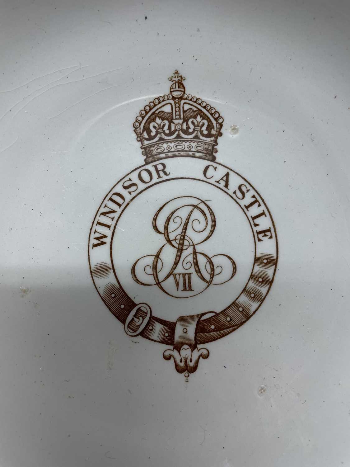 H.M. King Edward VII Windsor castle soap dish - Image 6 of 10