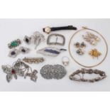 Group of good quality vintage paste-set jewellery to include floral spray brooch, a pair of floral e