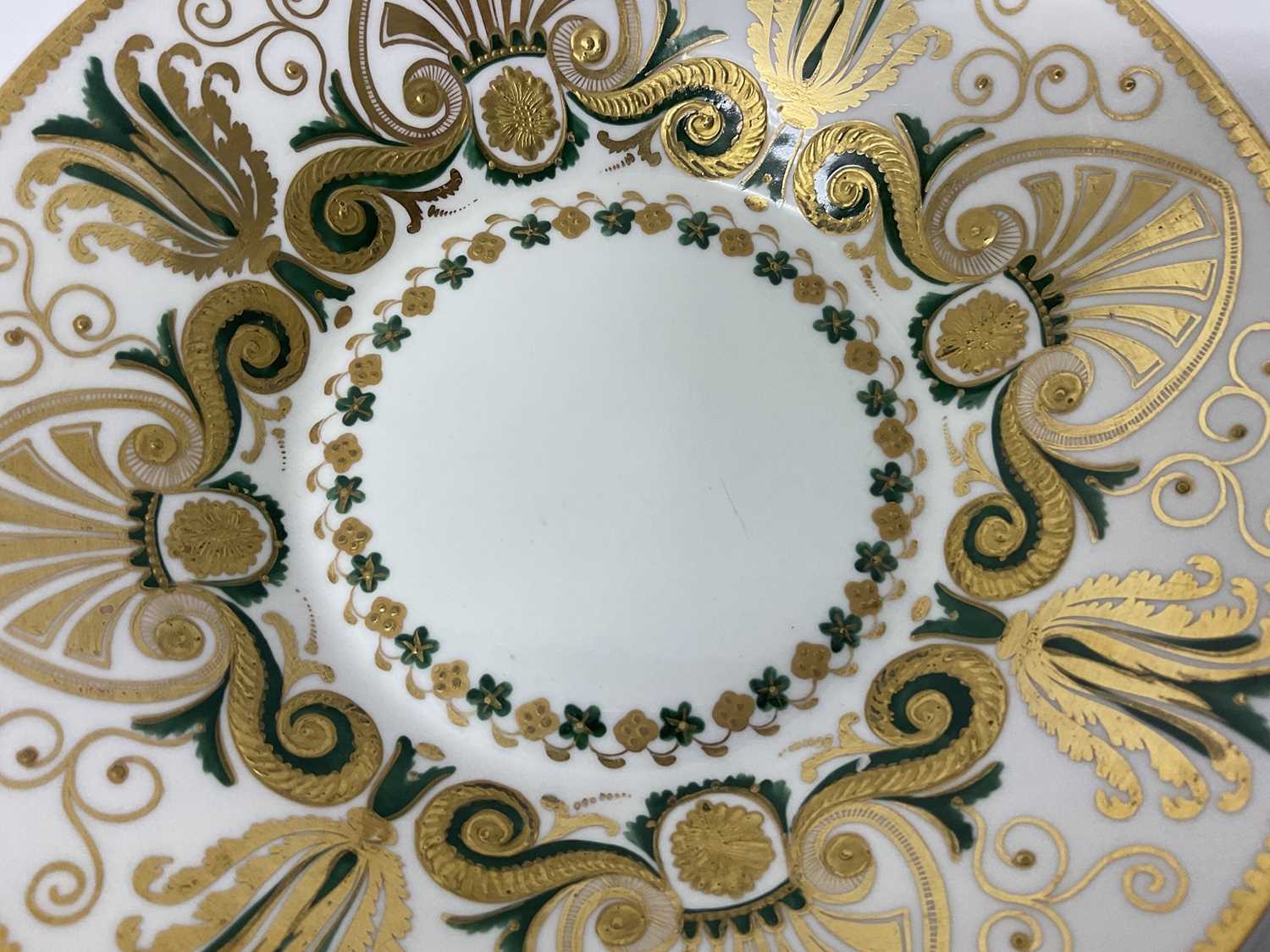 Regency period Spode porcelain saucer dish with good quality gilt and green decoration on white grou - Image 3 of 3