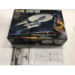 Revell 04882 Star Trek USS Enterprise NCC - 1701 scale 1:500 and Heller 80444 Station Spatiale Inter