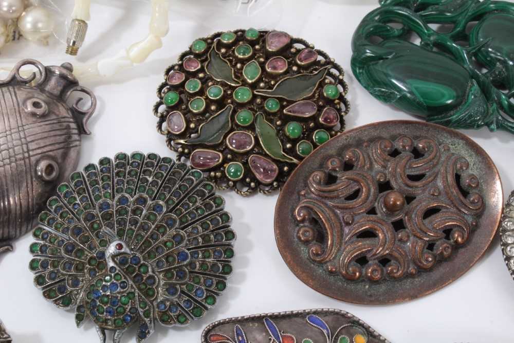 Group vintage costume jewellery - Image 3 of 8