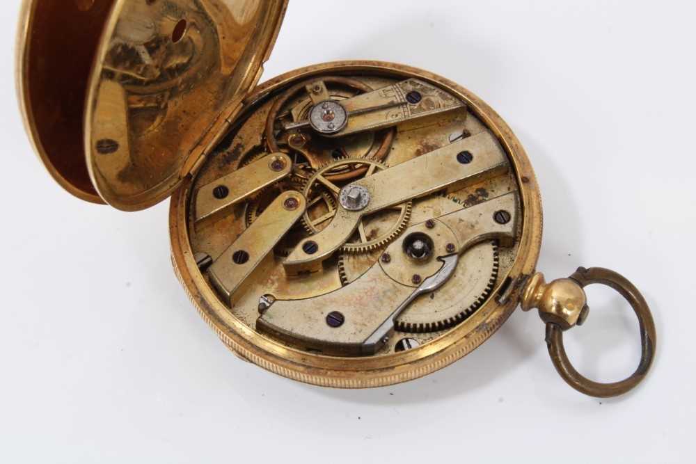 18ct gold cased pocket watch and winding key with rams head decoration - Image 5 of 5