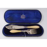 Late Victorian Mappin & Webb cased set of silver fish servers with ivory handles, Sheffield 1900
