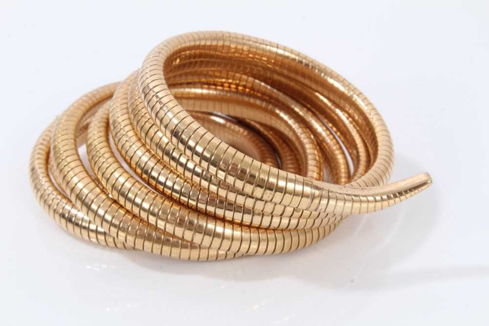 Good quality Art Deco gold plated (possibly French) snake coil bracelet - Image 4 of 6