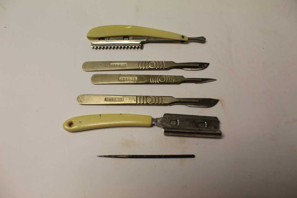 A surgical knife with ebony handle, signed Evans, together with an enema and assorted medical / dent - Image 3 of 6