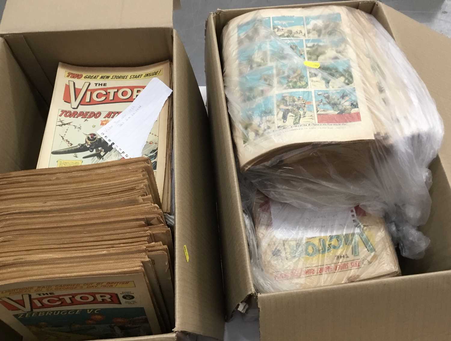 Over 300 issues of The Victor comic, from issue 1 1961 to 383 in 1968, together with other 1960s com - Image 2 of 2