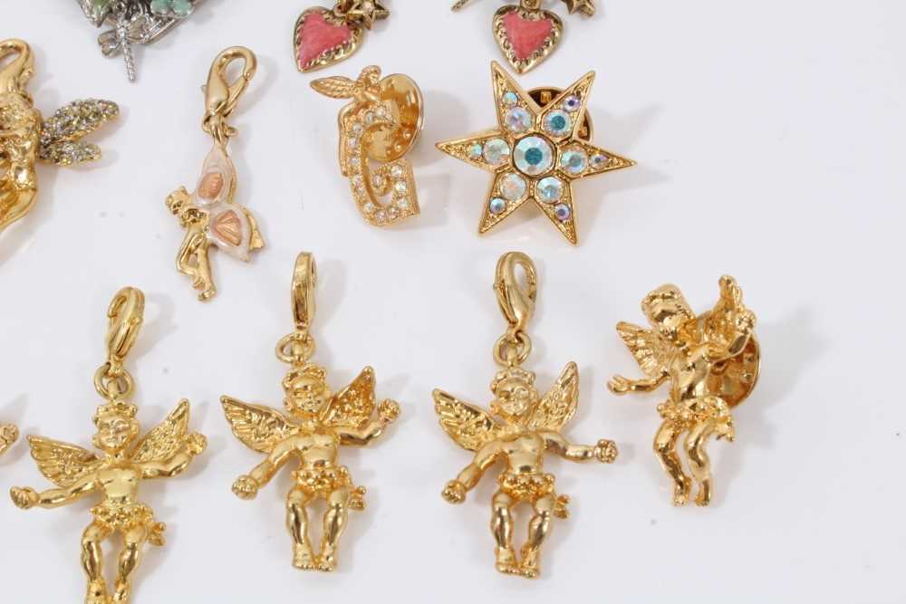 Collection Kirks Folly gilt metal fairy and Cupid charms, together with other Kirks Folly pins - Image 6 of 9